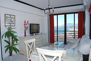 Mediterraneo Apts Appartement