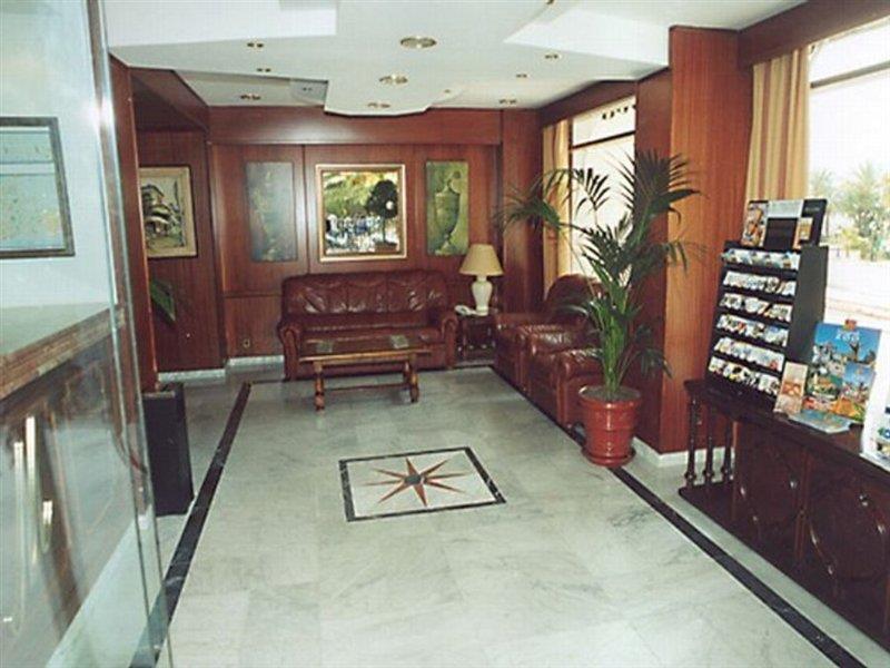 Mediterraneo Apts Appartement